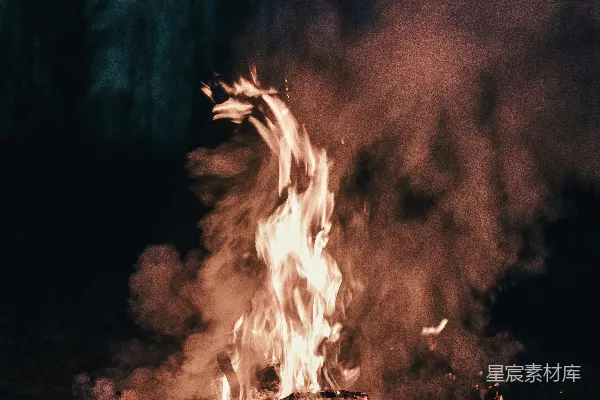 高清摄影 夜幕下的篝火