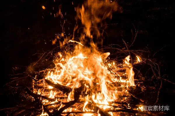 高清摄影 夜晚的篝火