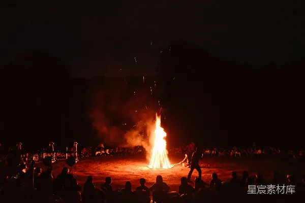 高清摄影 篝火晚会的夜景