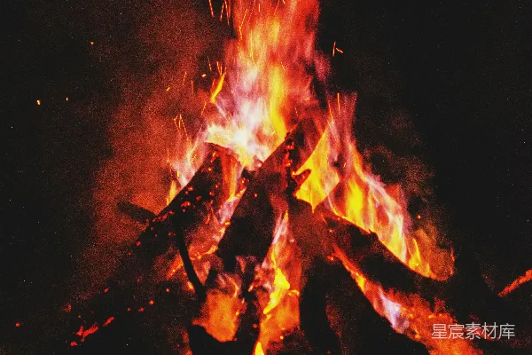 高清摄影 夜幕下的篝火