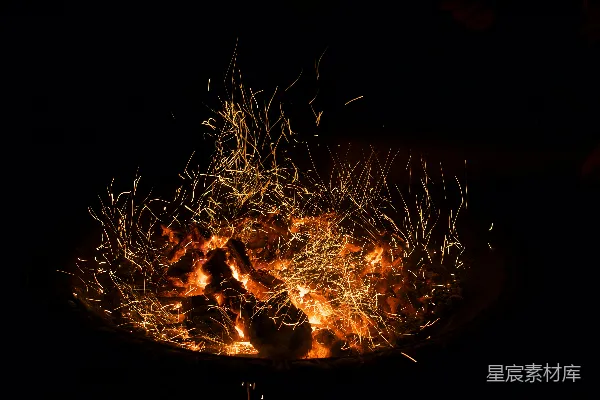 高清摄影 篝火的夜晚
