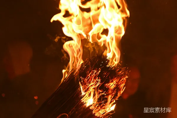 高清摄影 燃烧的稻草