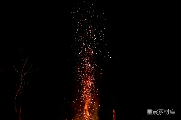 高清摄影 夜幕下的篝火