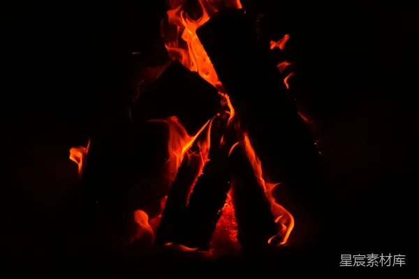 高清摄影 夜幕下的篝火
