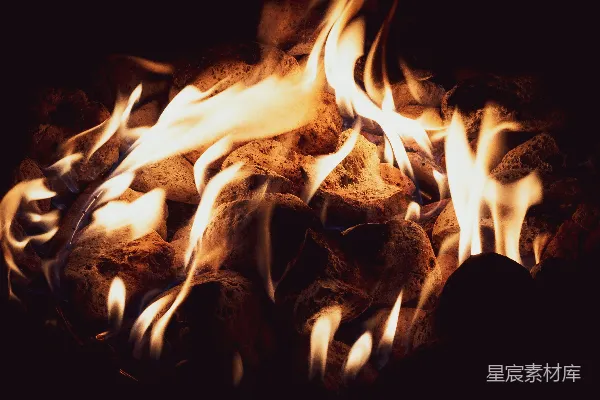 高清摄影 燃烧的火山石