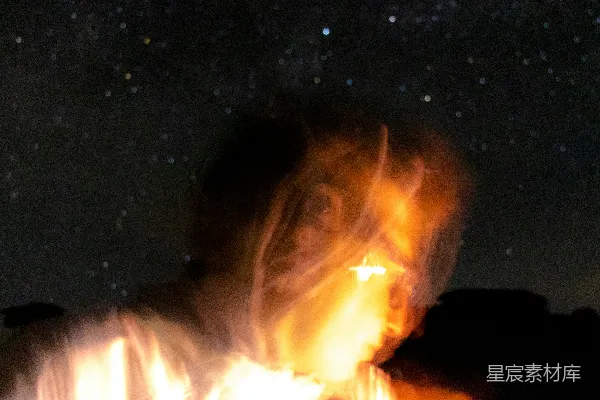 高清摄影 夜空下的篝火