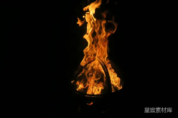 高清摄影 夜幕下的篝火