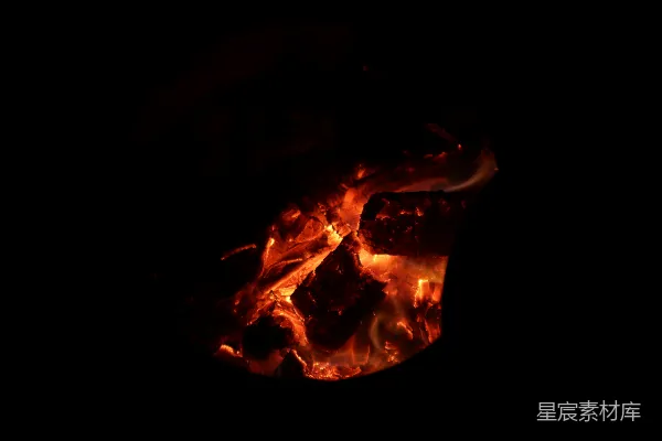 高清摄影 夜幕下的火焰