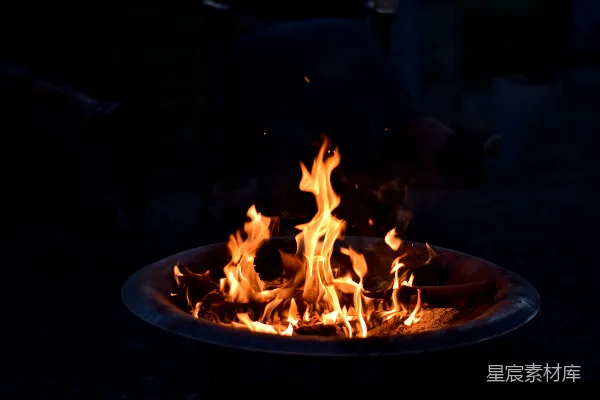高清摄影 篝火夜景