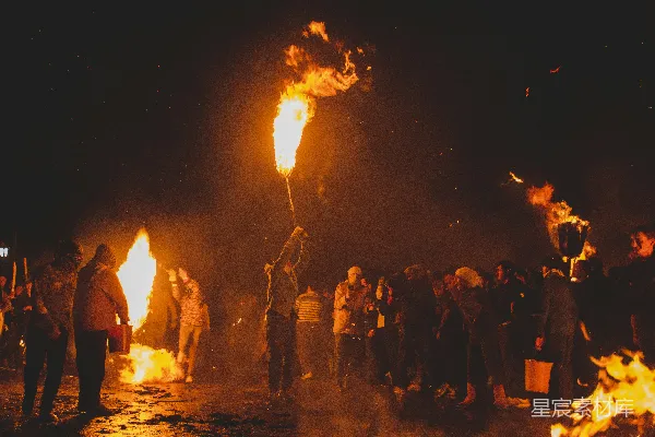 高清摄影 篝火晚会