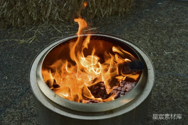 高清摄影 篝火夜晚的温暖
