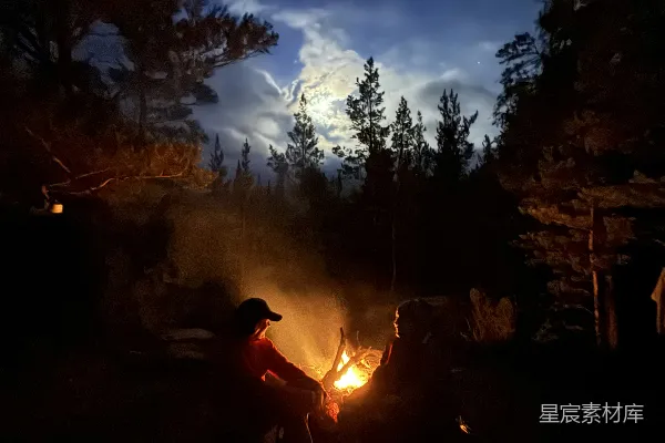 高清摄影 篝火夜话