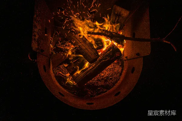高清摄影 篝火夜