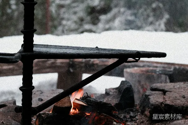 高清摄影 雪中篝火