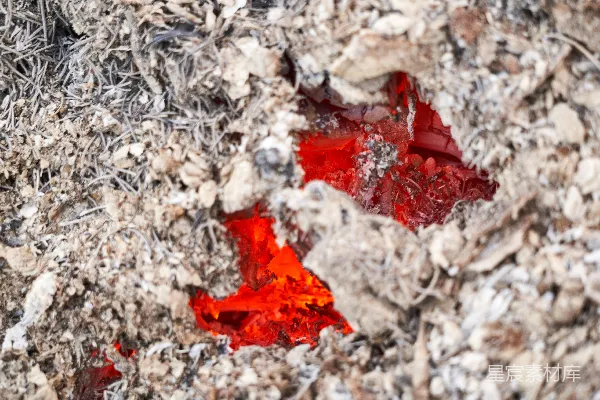 高清摄影 火山岩浆的炽热裂缝