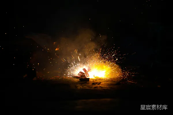 高清摄影 夜空下的烟花