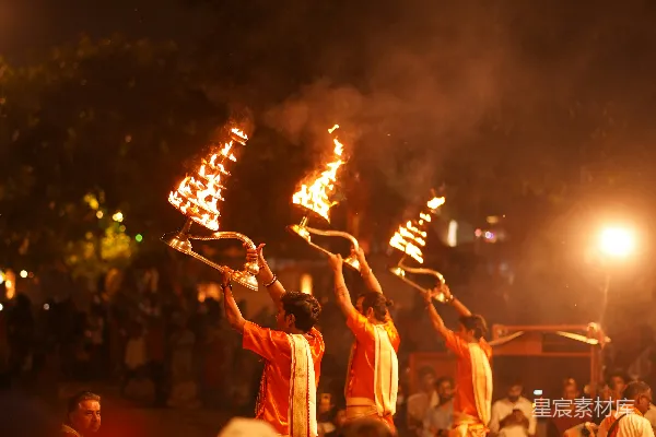 高清摄影 印度夜间祭祀仪式