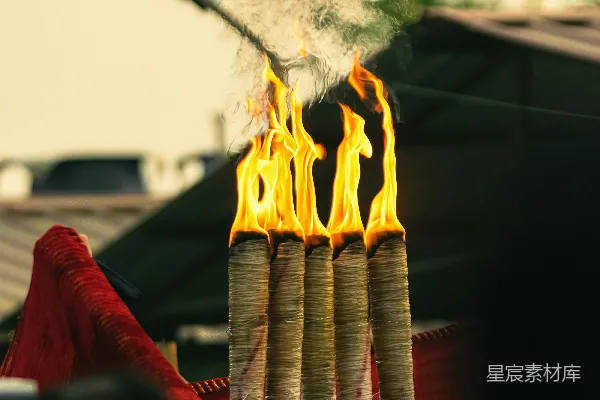 高清摄影 燃烧的蜡烛