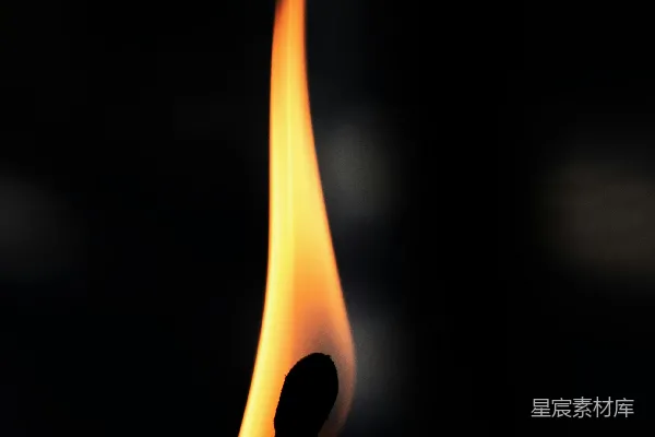 高清摄影 点燃的火柴