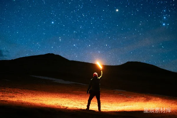 高清摄影 星河下的守望者