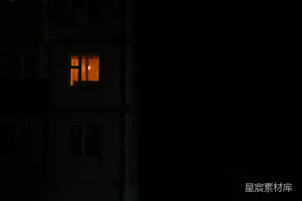 高清摄影 夜幕下的温暖一隅