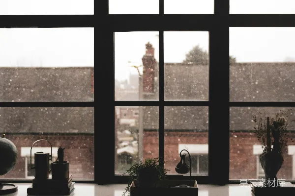 高清摄影 窗外的雨景