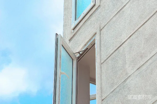 高清摄影 蓝天下的建筑窗户