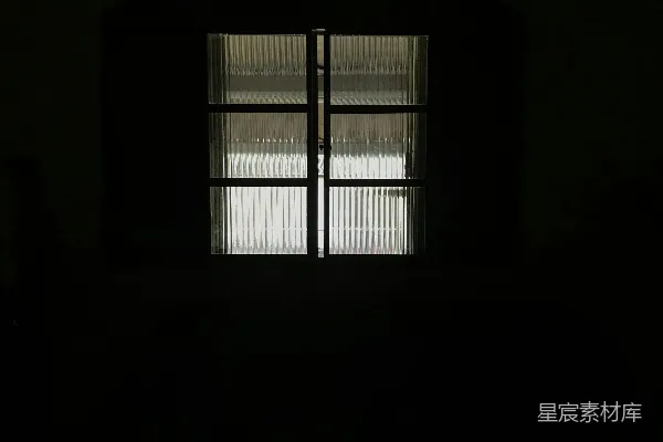高清摄影 暗室中的窗户