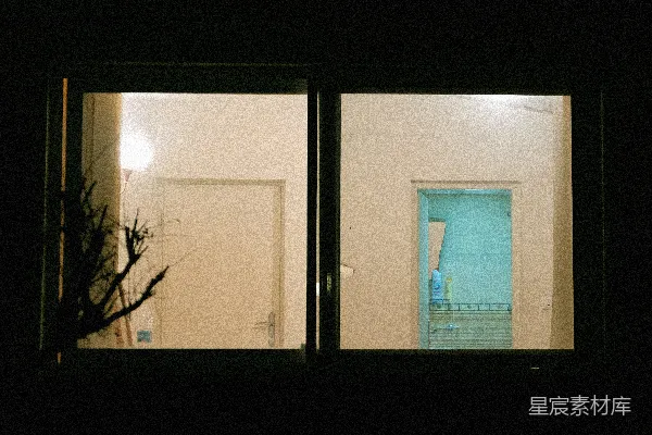 高清摄影 窗内夜景：家的温暖