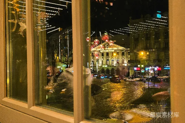 高清摄影 透过窗户的夜景