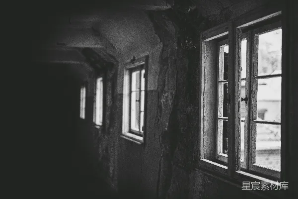 高清摄影 废弃建筑中的走廊