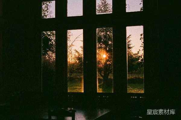高清摄影 夕阳透过窗棂