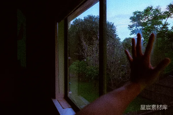 高清摄影 窗边的触觉与风景
