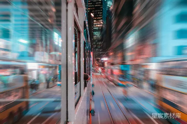 高清摄影 城市夜景中的电车速度感