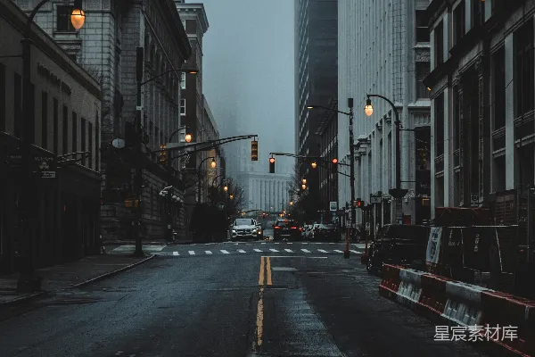 高清摄影 雾中的城市街道