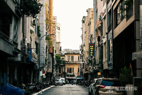 高清摄影 城市巷弄的宁静时刻