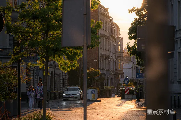 高清摄影 夕阳下的城市街道
