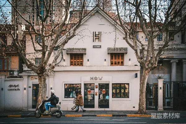 高清摄影 城市街道上的复古建筑