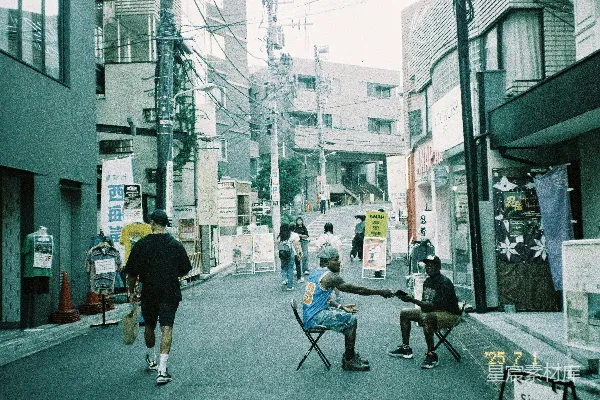 高清摄影 街头偶遇：城市的邂逅