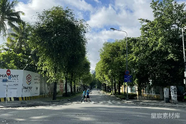 高清摄影 阳光下的城市街道