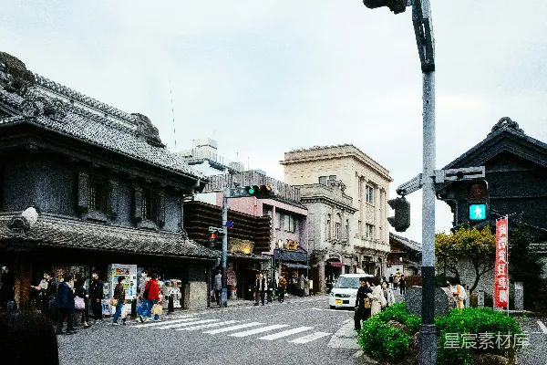 高清摄影 传统与现代交织的日本街头