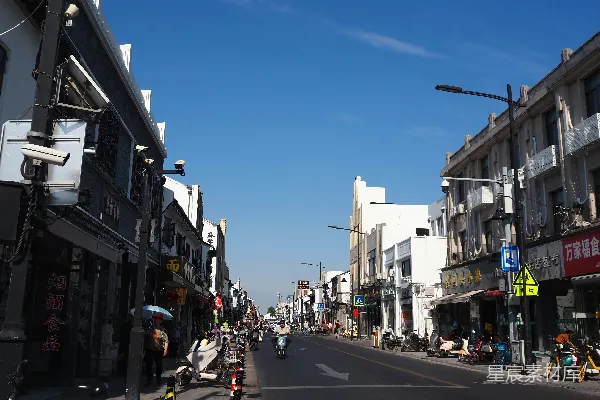 高清摄影 阳光下的城市街道
