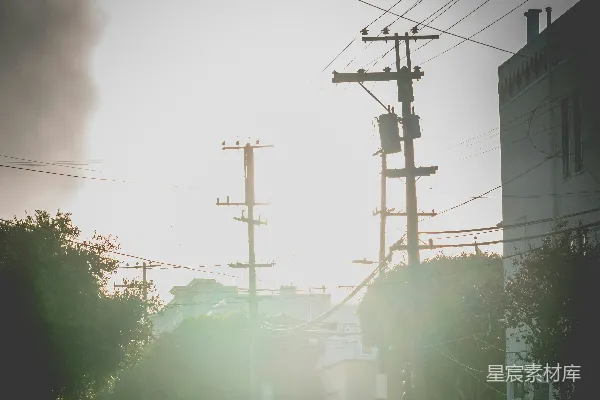 高清摄影 夕阳下的城市街道