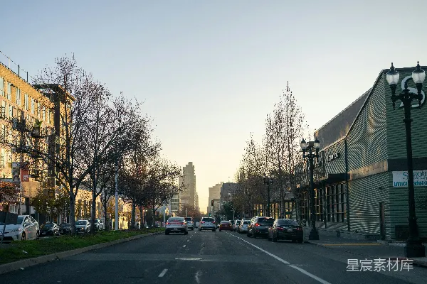 高清摄影 城市街道日落时分的宁静