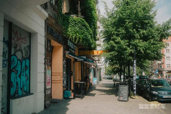 高清摄影 阳光下的城市小巷