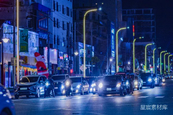高清摄影 夜晚霓虹下的城市街道
