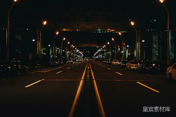 高清摄影 夜幕下的城市道路