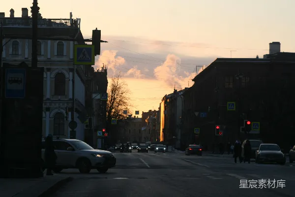 高清摄影 夕阳下的城市街道