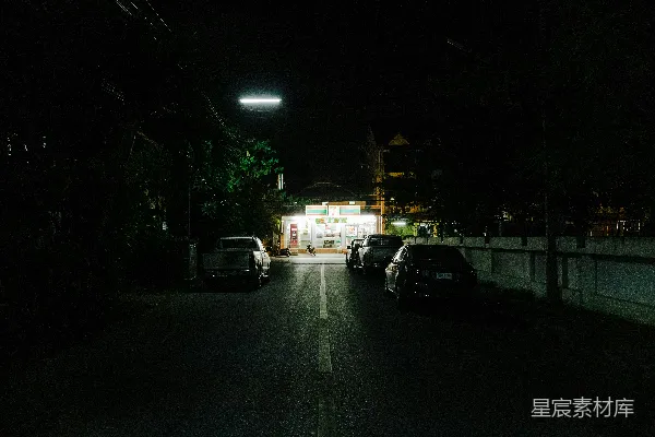 高清摄影 夜色中的便利店