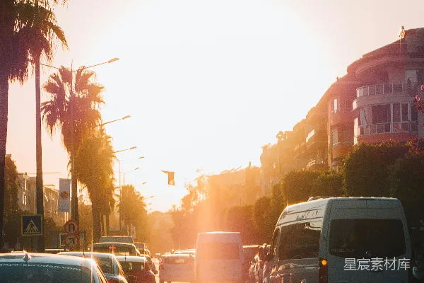 高清摄影 夕阳下的城市街道